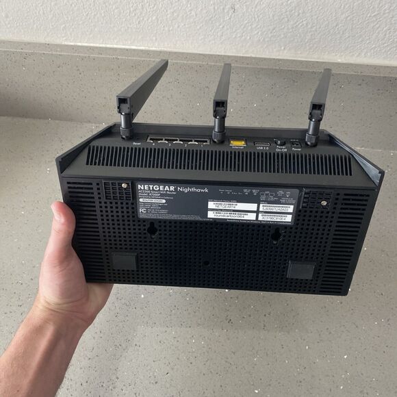 NETGEAR Nighthawk AC2300 R7000P Smart WiFi Router Tested - Picture 9 of 10